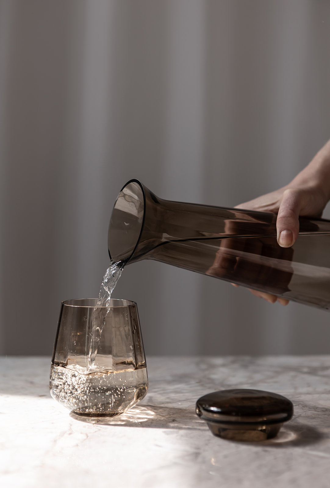 meadow karaffel i glas med tilhørende drikkeglas