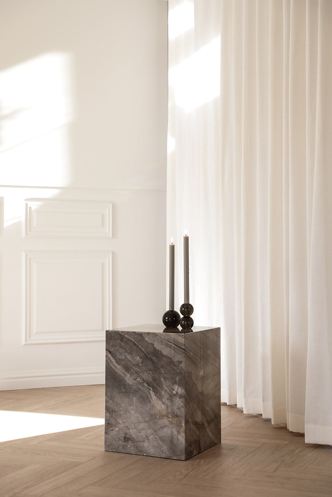 ægte marmor sidebord fra specktrum