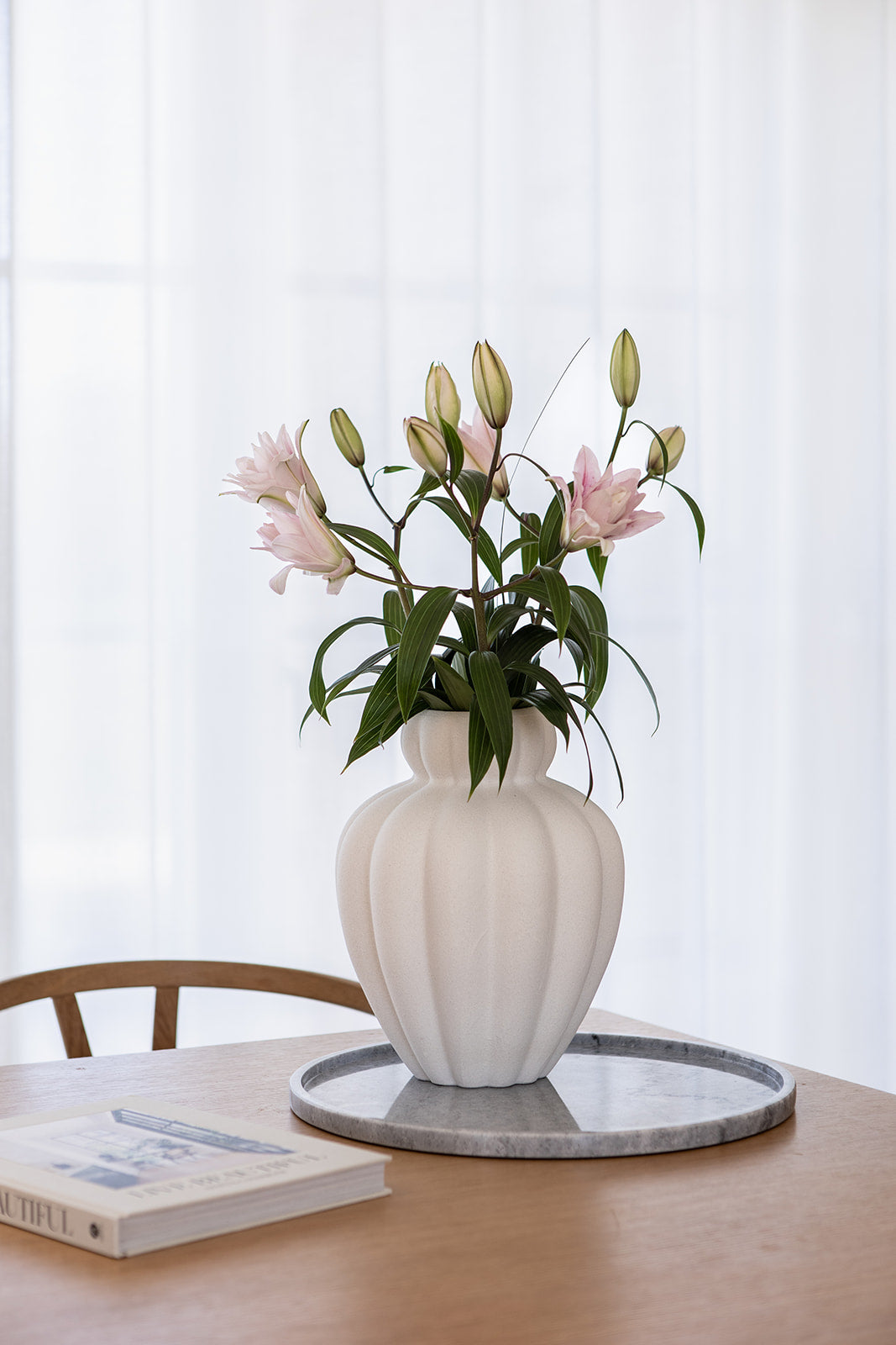 Penelope Vase - Off White Stor