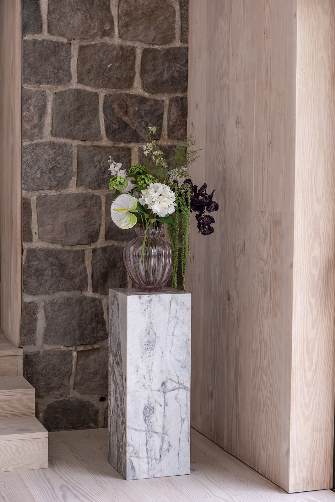 Audrey Vase - Rose Stor