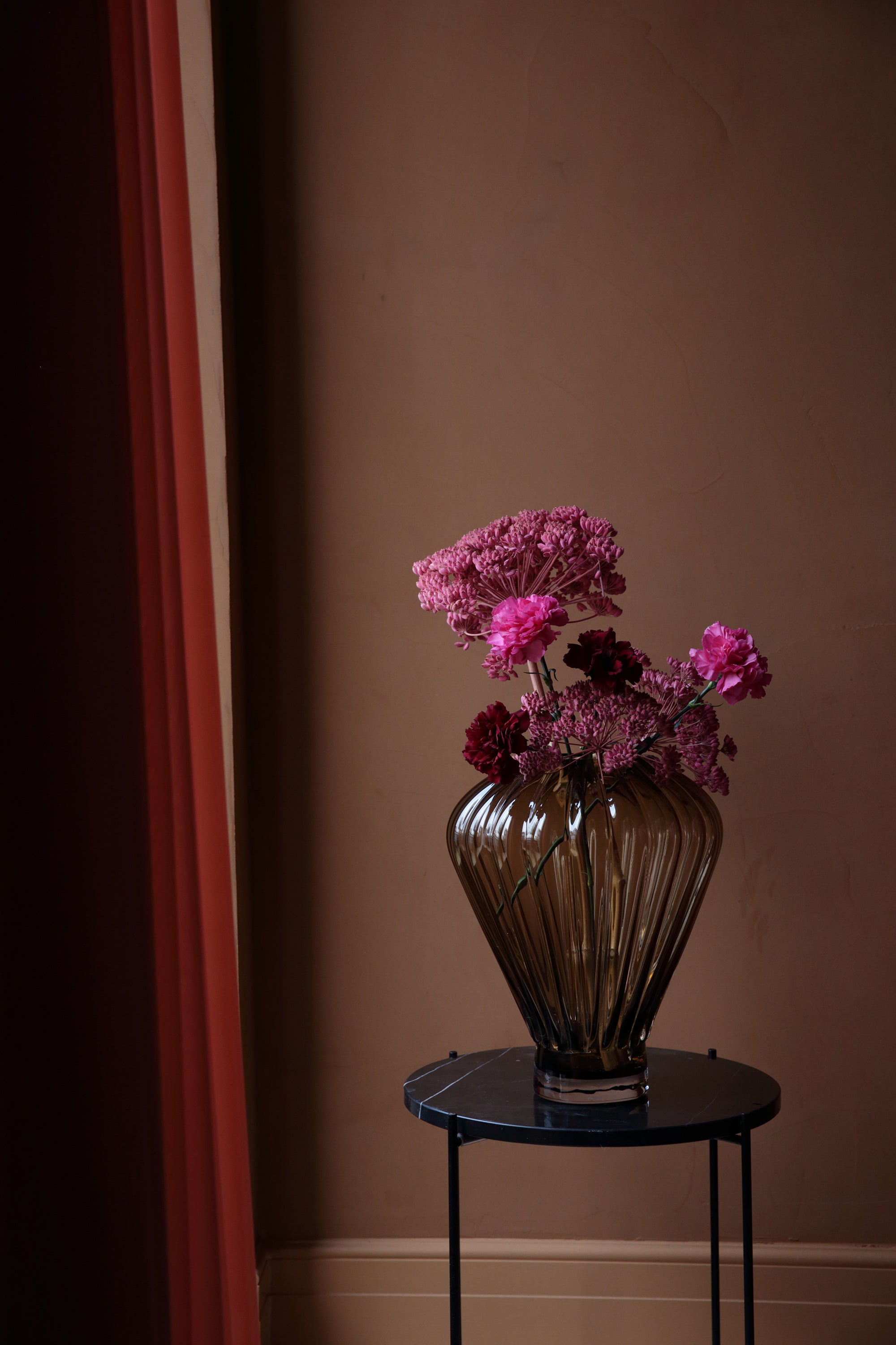 Evelyn Vase - Topaz Stor