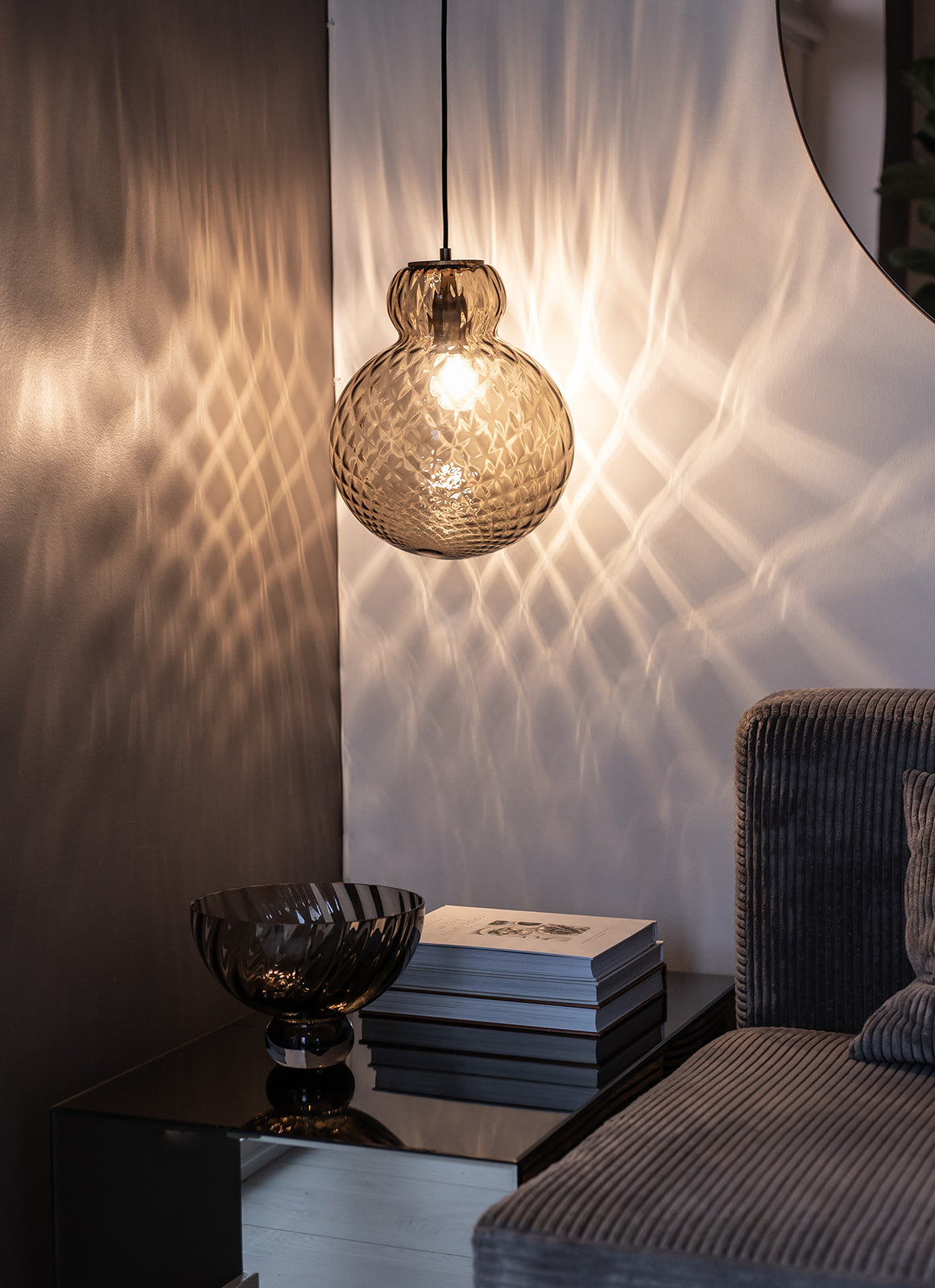 Lily Pendel lampe - Brun - Sort metal Harlequin Stor