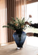 Evelyn vase i blåt glas – Stor, mundblæst og elegant